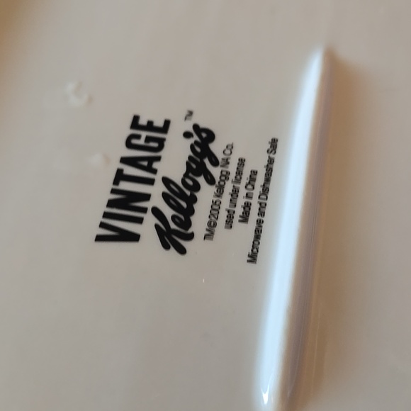 Kellogg's Vintage 2005 100'th Anniversary Cereal Design Serving Tray/Plate - Picture 7 of 7